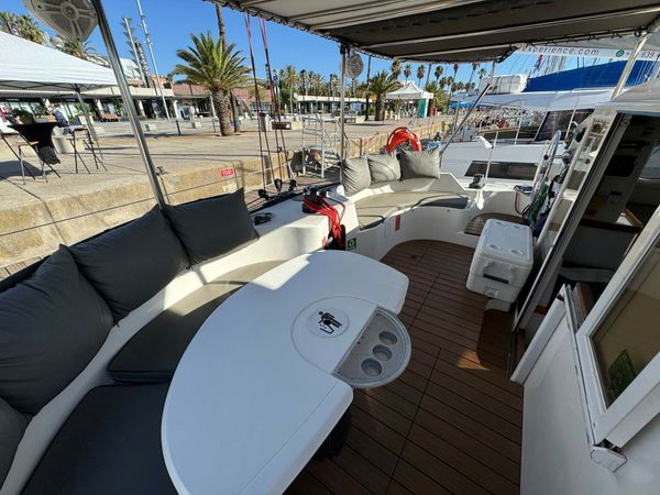 Outremer 42 | Blue Magic Cat