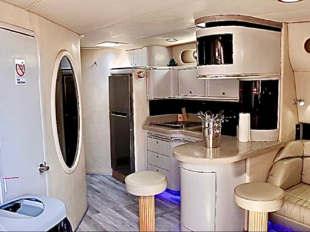 Sea Ray 50 | Party