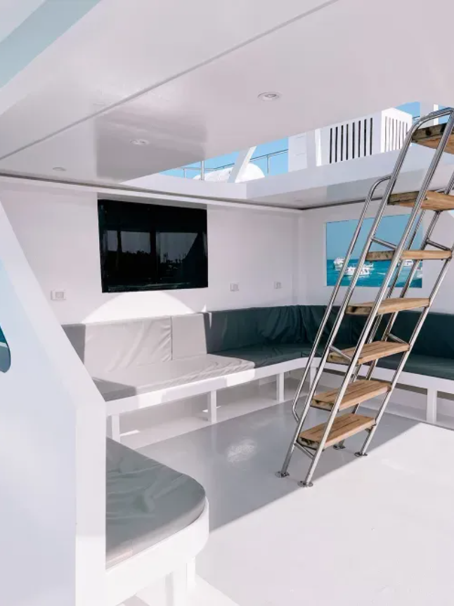 Custom Built 118 | Hermes