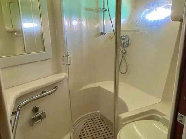 Sea Ray 60 Sundancer | Triton