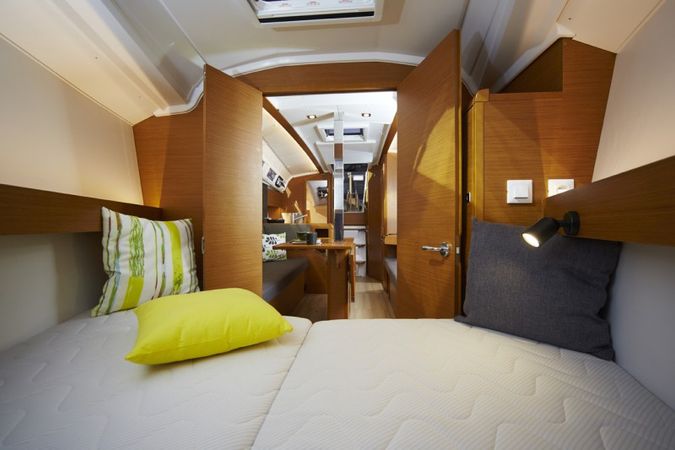 Jeanneau Sun Odyssey 349 | Gloria