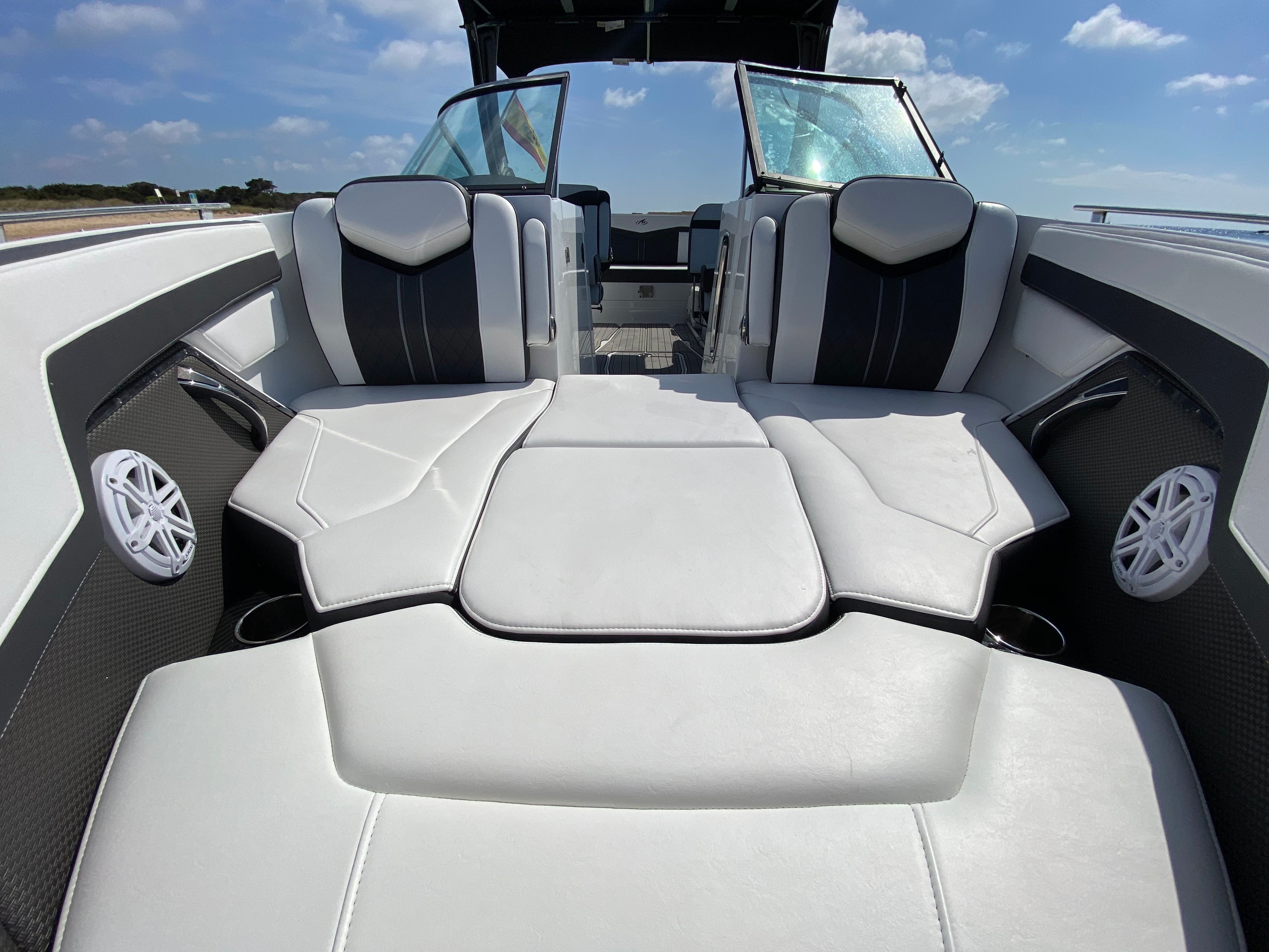 Monterey 278 | Aries