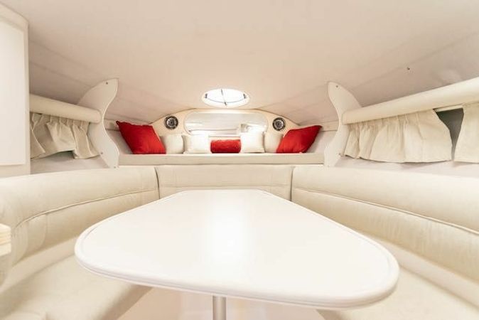 Cruiser Yachts 3375 | Lover Lips