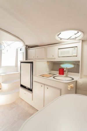 Cruiser Yachts 3375 | Lover Lips