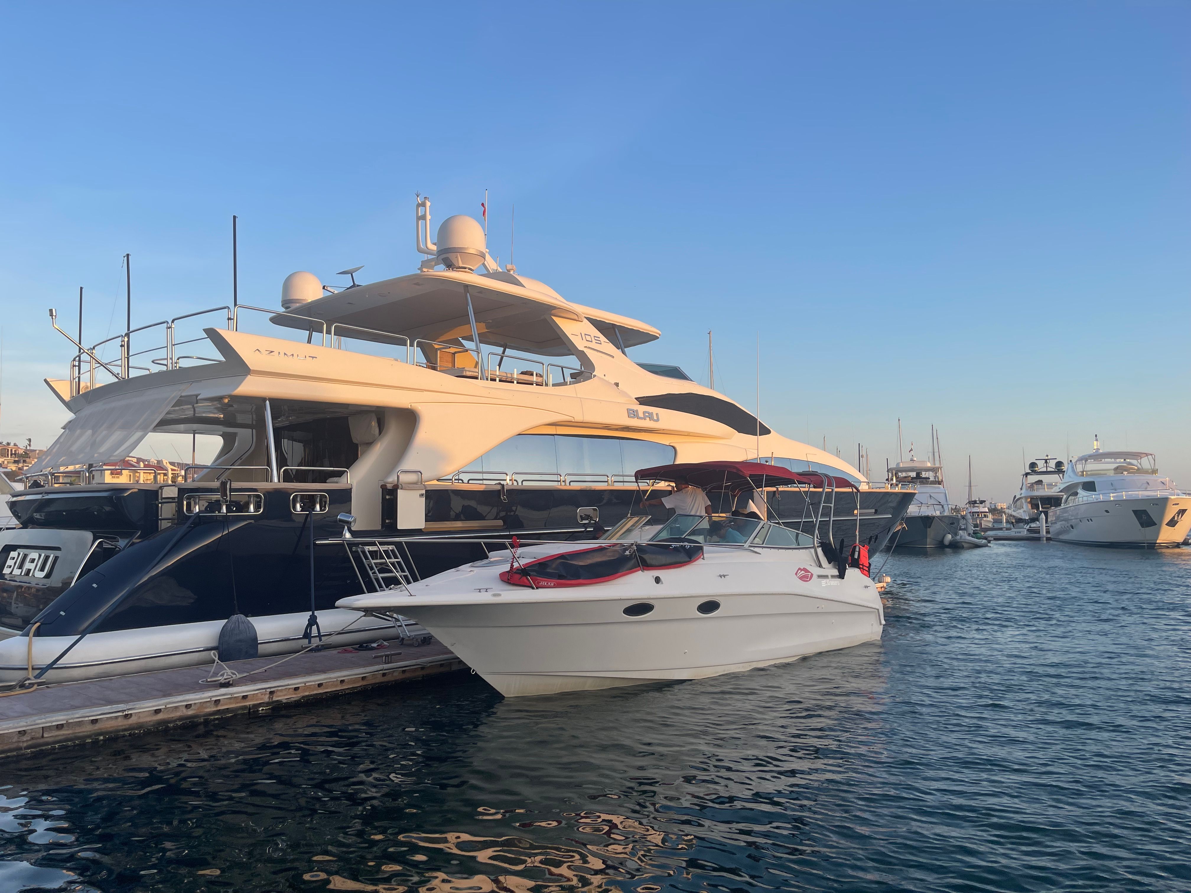 Cruiser Yachts 3375 | Lover Lips