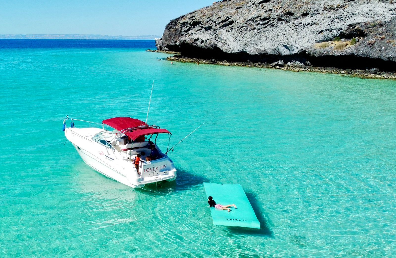 Cruiser Yachts 3375 | Lover Lips