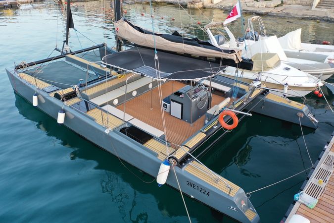 Custom Built 40 | Playtime