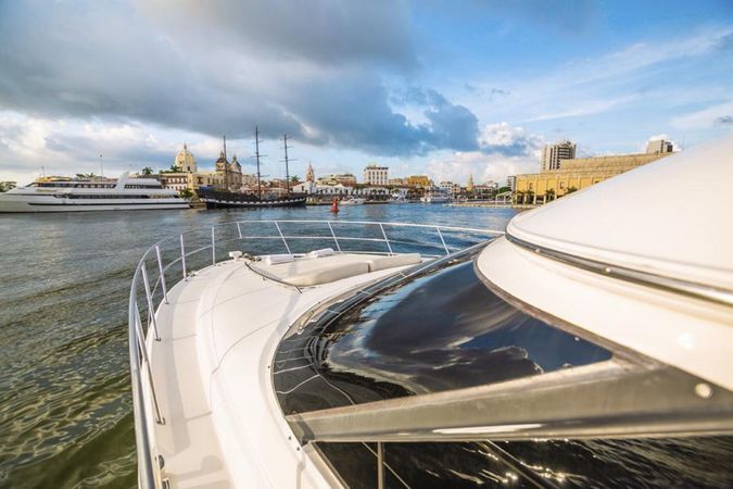 Sea Ray 56 | Cork Trick