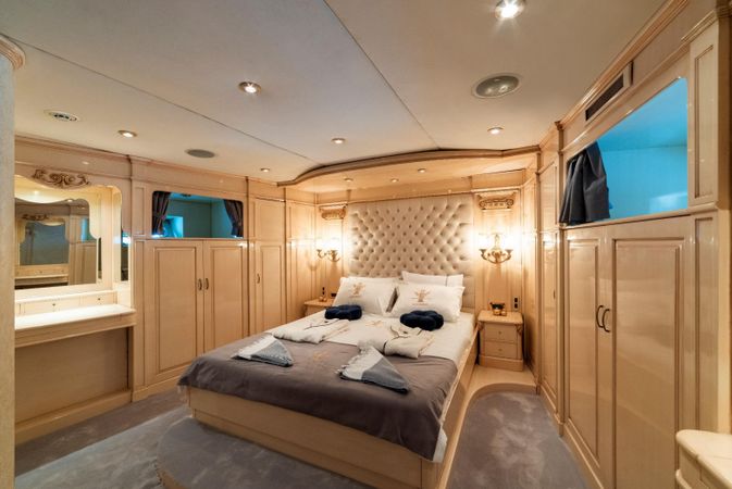 Lurssen 144 | Alkonost