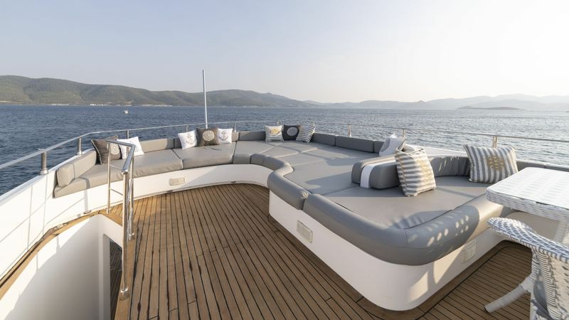 Lurssen 144 | Alkonost