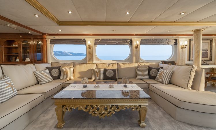 Lurssen 144 | Alkonost