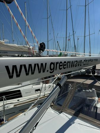 Jeanneau Sun Odyssey 349 | White Feather