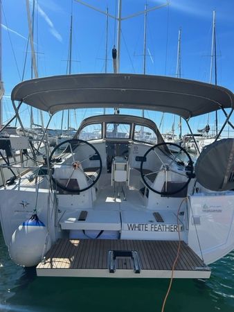 Jeanneau Sun Odyssey 349 | White Feather