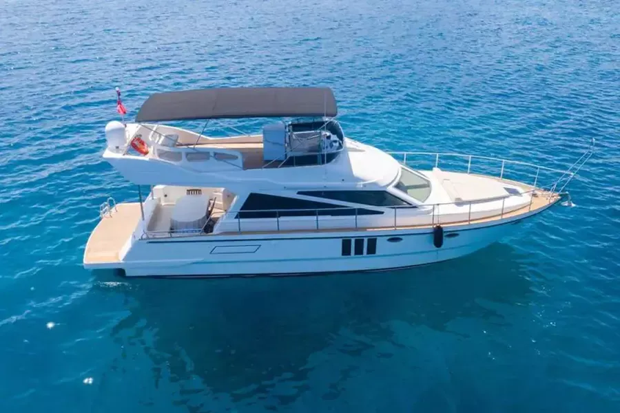 Azimut 45 | Hola