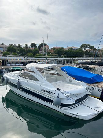 Pershing 37 | Aerodactyl