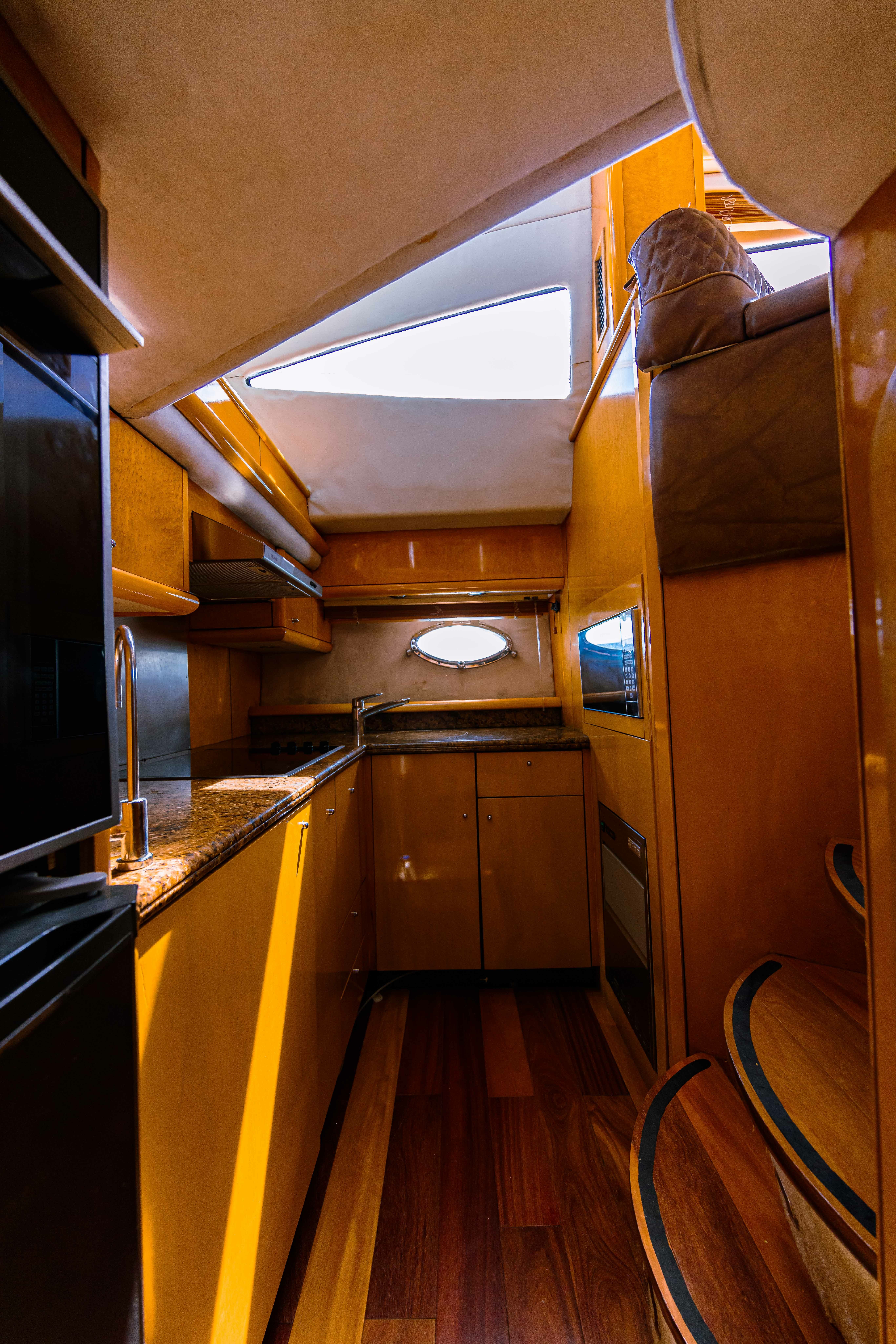 Sunseeker 60 | Lamore