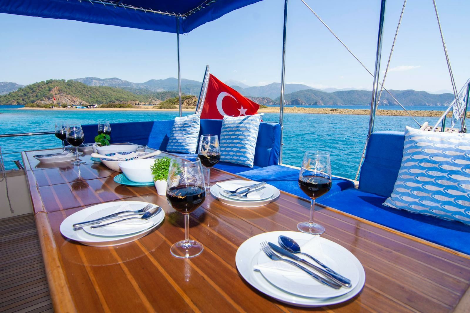 Custom Built 53 | Elisa