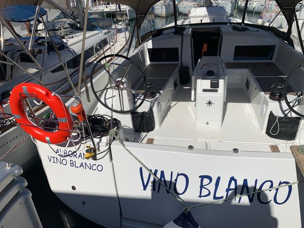 Jeanneau Sun Odyssey 490 | Vino Blanco