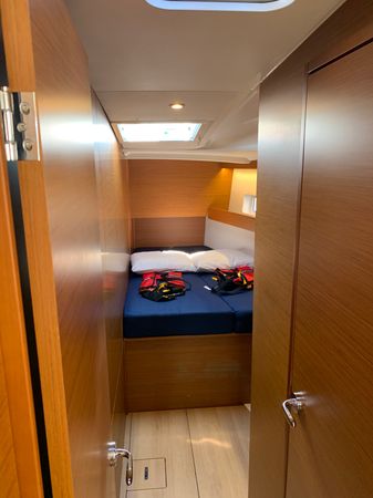 Jeanneau Sun Odyssey 490 | Vino Blanco