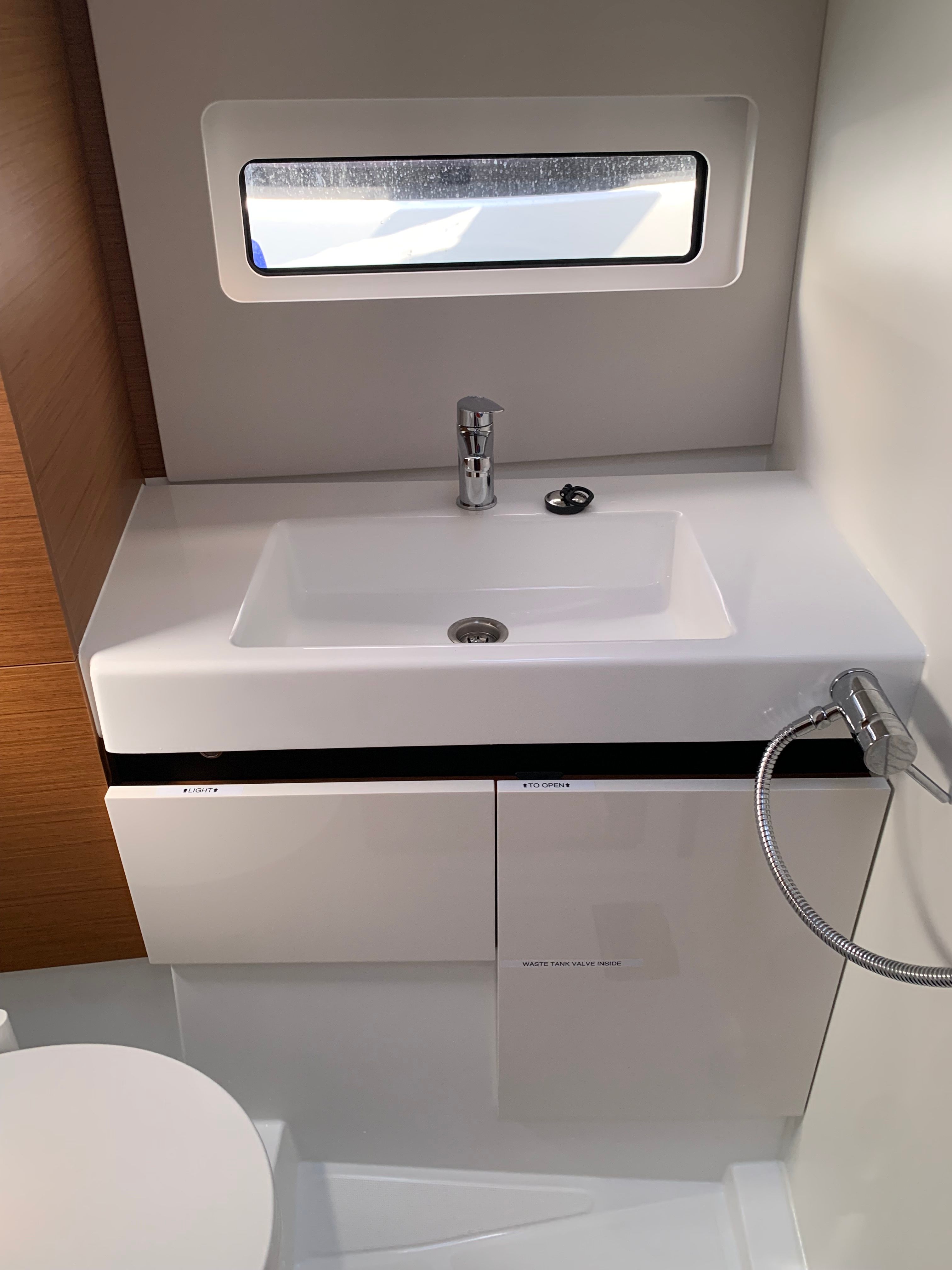 Jeanneau Sun Odyssey 490 | Vino Blanco
