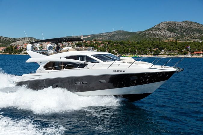 Sunseeker Manhattan 63 | 2 Drunk
