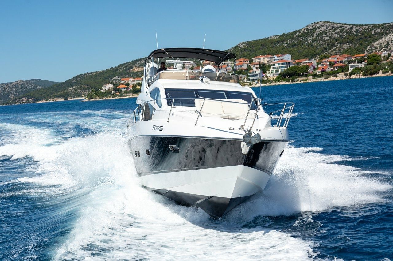 Sunseeker Manhattan 63 | 2 Drunk