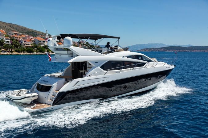 Sunseeker Manhattan 63 | 2 Drunk