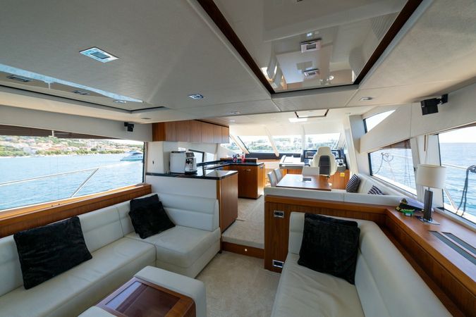 Sunseeker Manhattan 63 | 2 Drunk