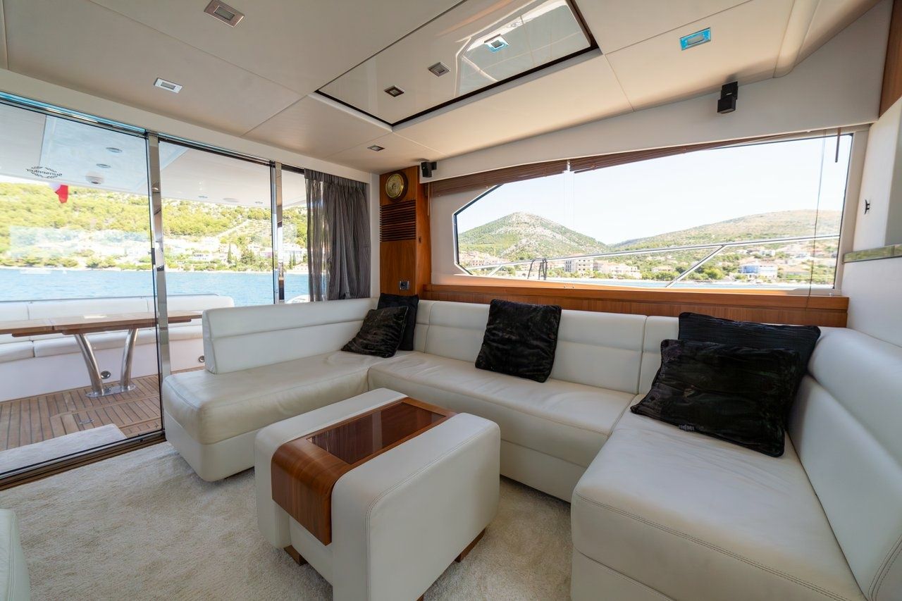 Sunseeker Manhattan 63 | 2 Drunk