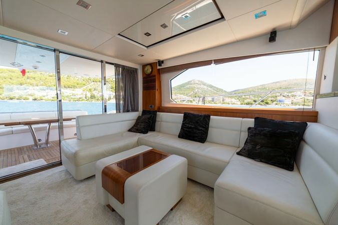 Sunseeker Manhattan 63 | 2 Drunk