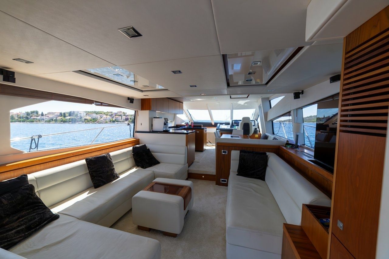 Sunseeker Manhattan 63 | 2 Drunk