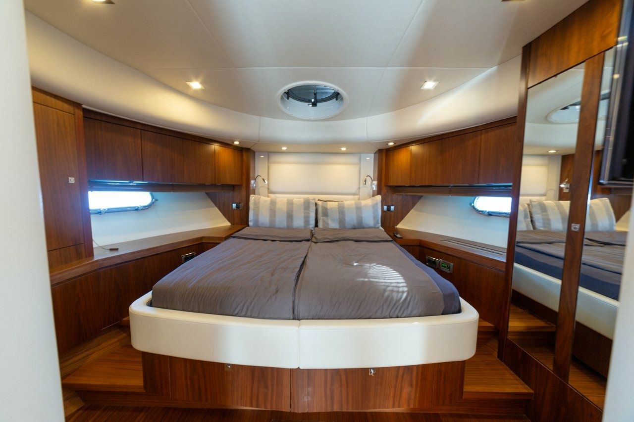 Sunseeker Manhattan 63 | 2 Drunk