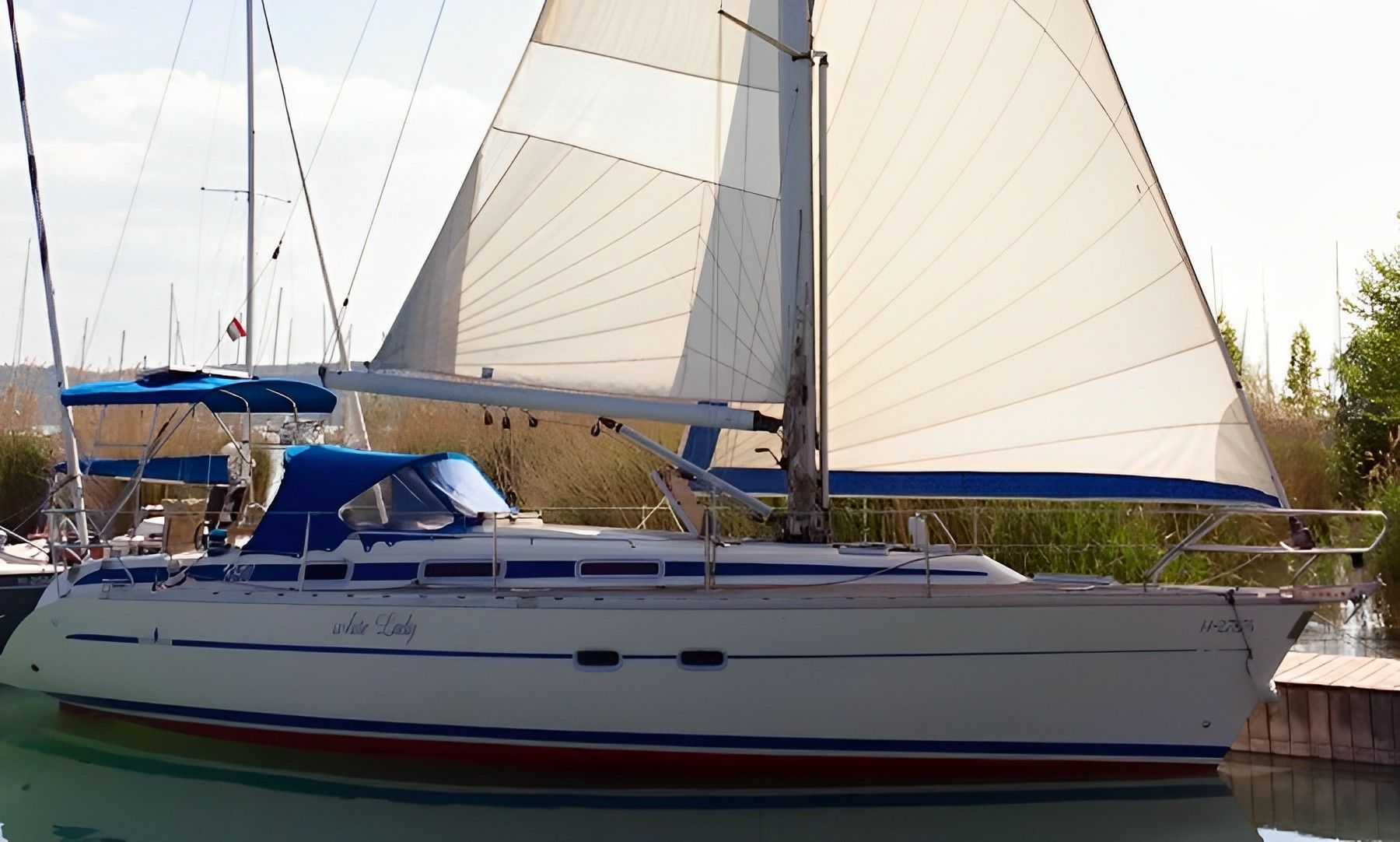 Bavaria 36 | White Lady