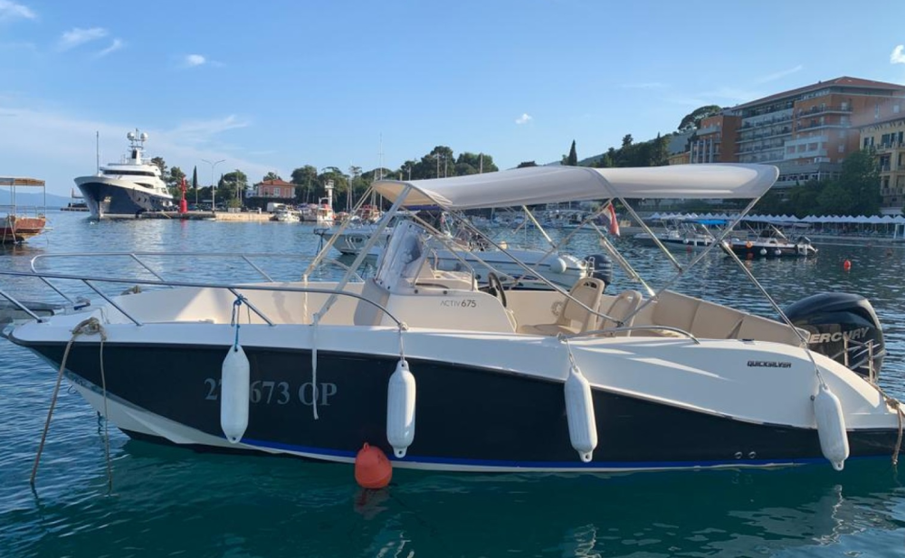 Quicksilver 675 Open | Blue