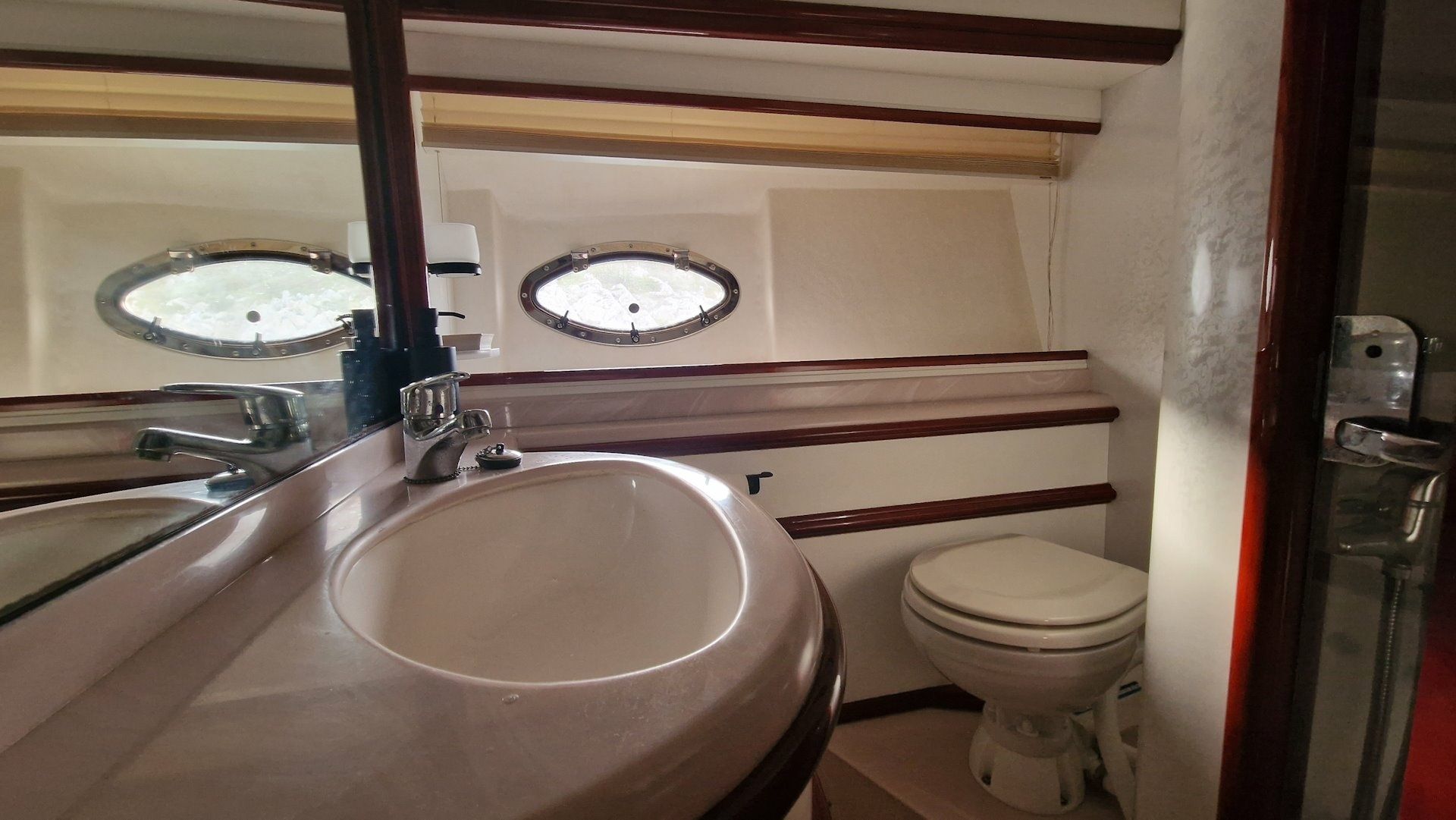 Astondoa 46 | Marina