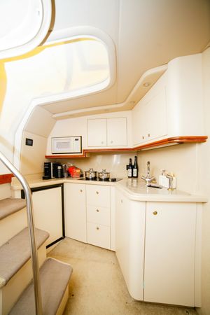 Cruiser Yachts 360 | Dbe-3