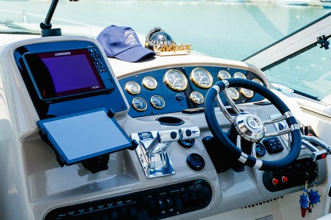 Cruiser Yachts 360 | Dbe-3