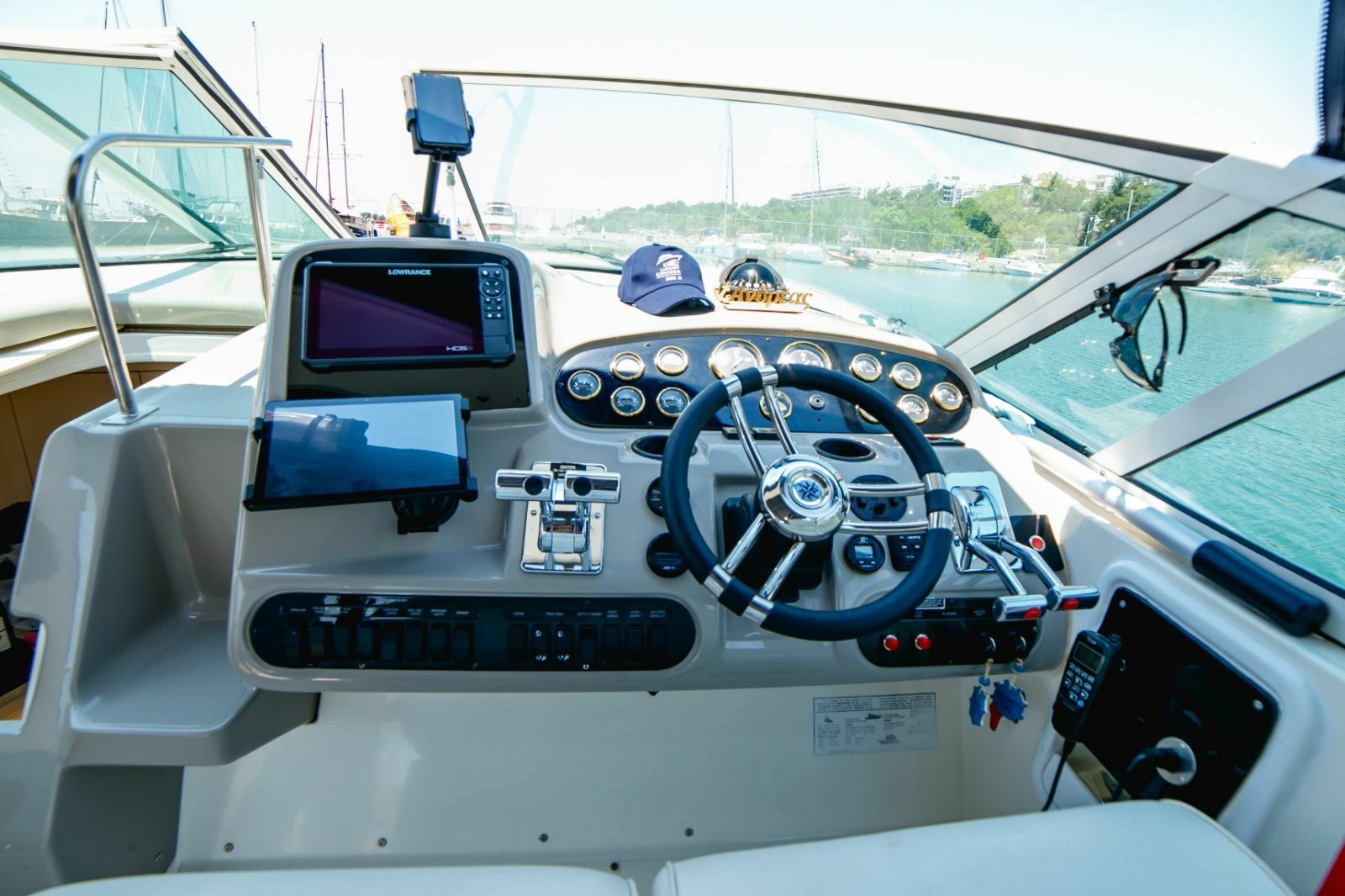 Cruiser Yachts 360 | Dbe-3