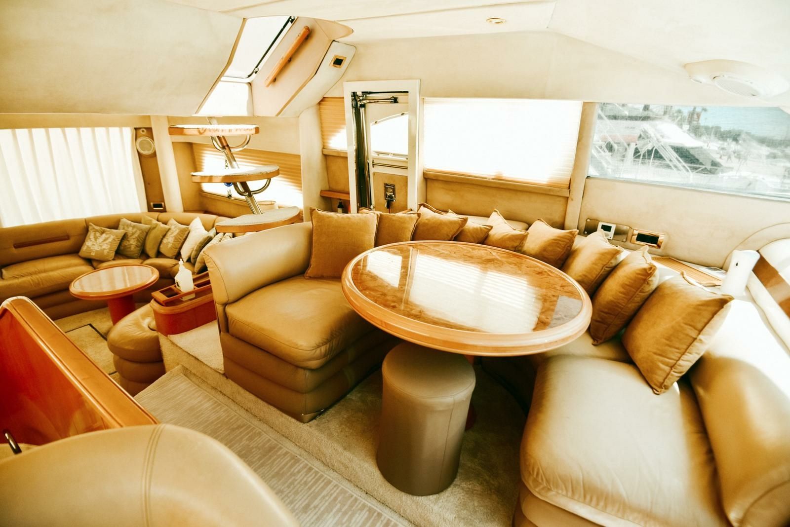 Fairline Squadron 55 | Efe Bey