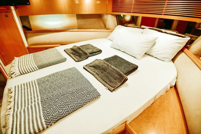 Fairline Squadron 55 | Efe Bey