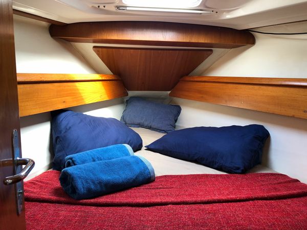 Jeanneau Sun Odyssey 34 | Bella Lola