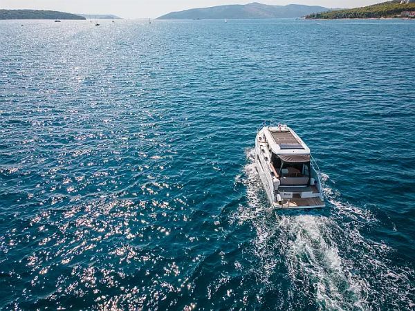 Nikhen Aquasun 34 | Lili