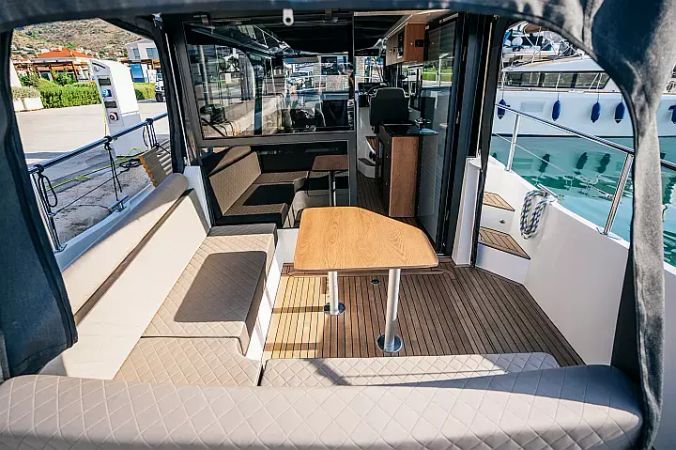 Nikhen Aquasun 34 | Lili