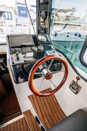 Nikhen Aquasun 34 | Lili