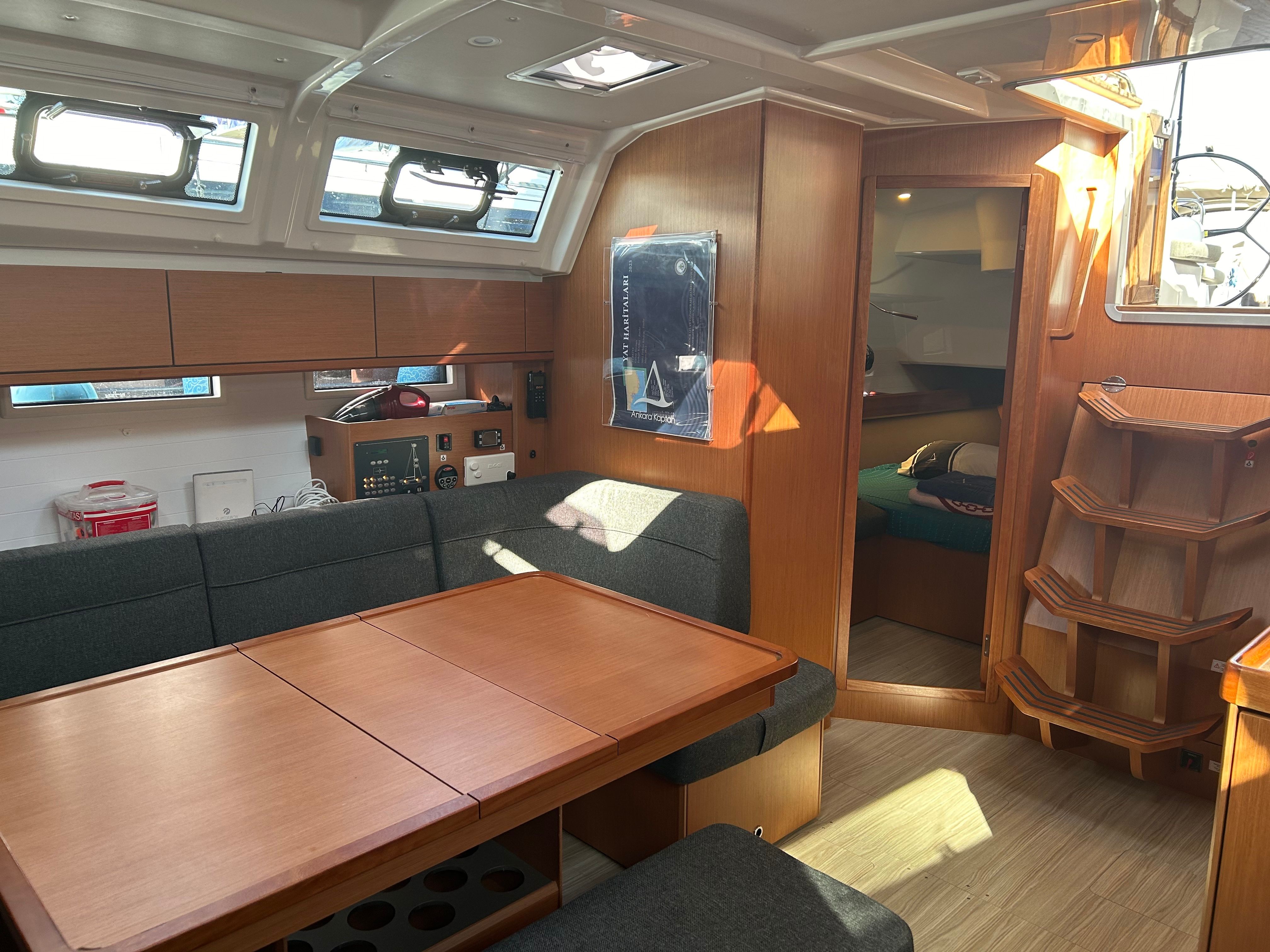 Bavaria Cruiser 46 | Suncity 5