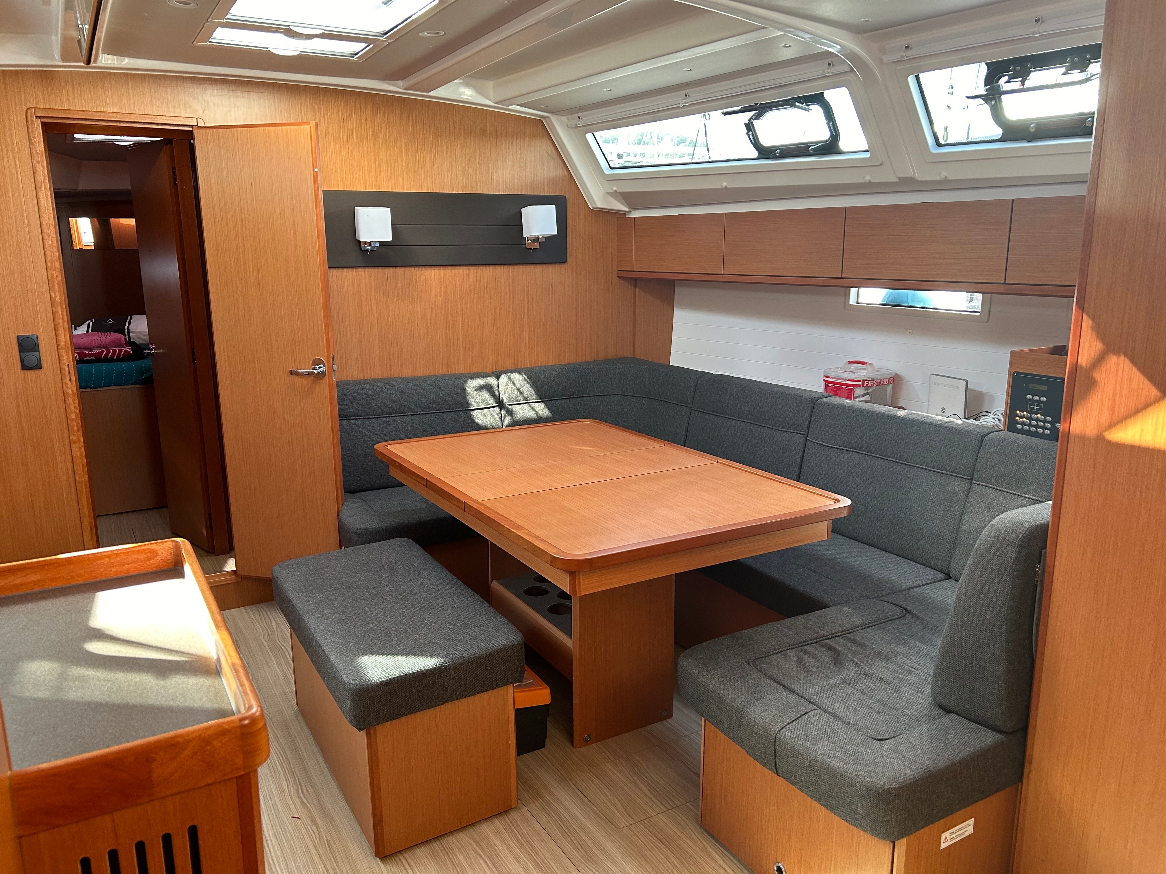 Bavaria Cruiser 46 | Suncity 5