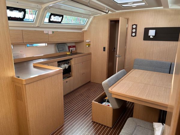 Bavaria Cruiser 46 | Suncity 6