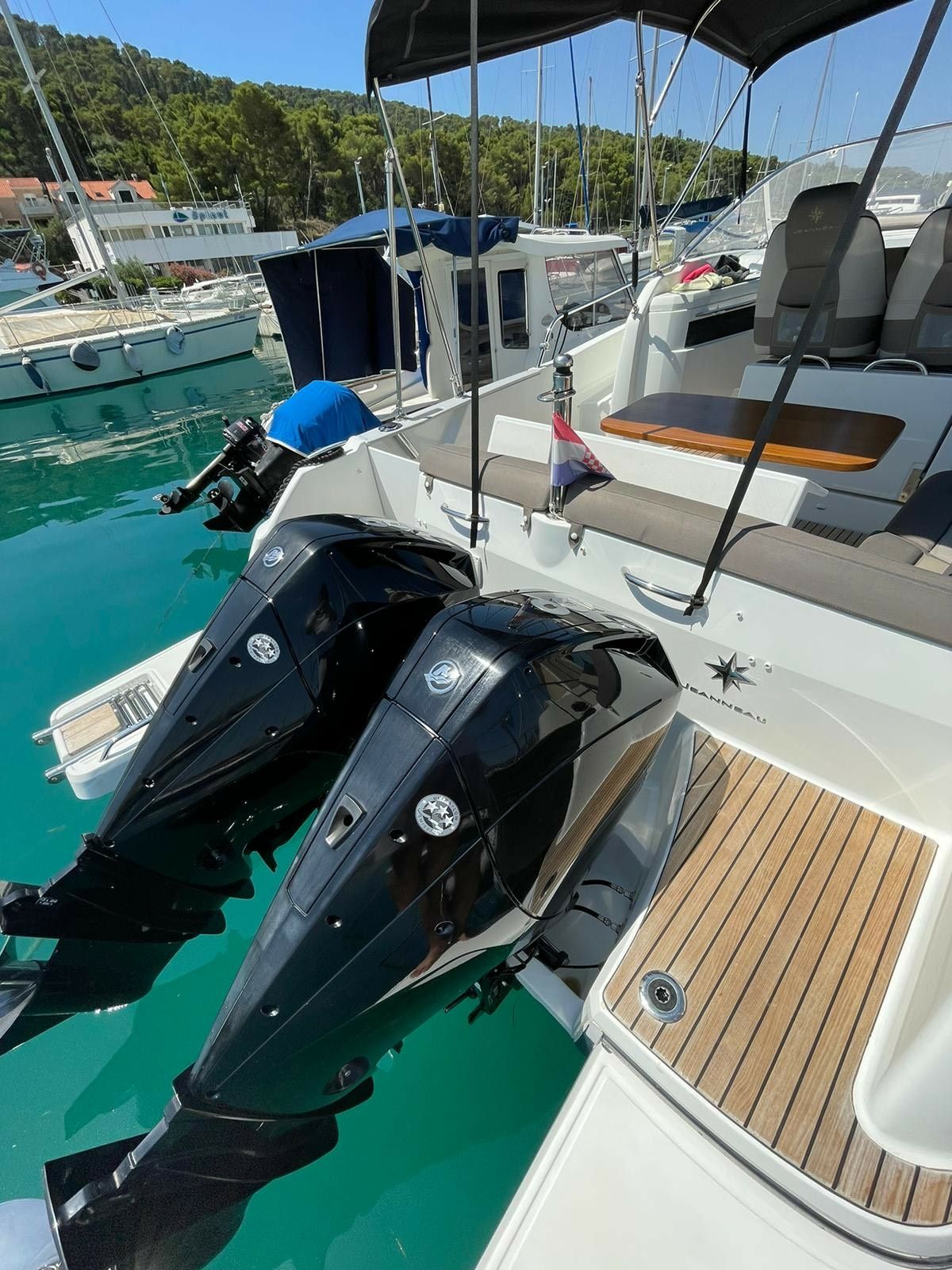 Jeanneau Cap Camarat 8.5 WA | 18