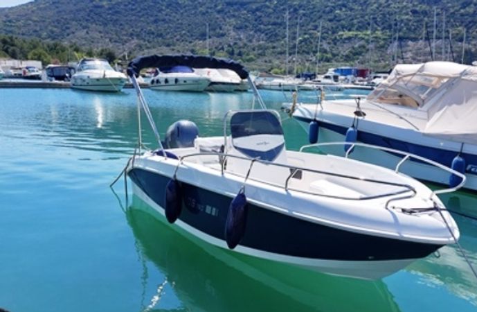 Orizzonti Syros 190 | 22