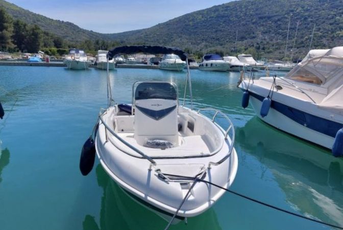 Orizzonti Syros 190 | 22